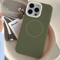 Colorful Silicone Phone Cases with MagSafe Compatibility – Soft and Stylish Protection